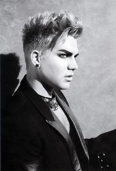 Créditos: Adam Lambert TV

