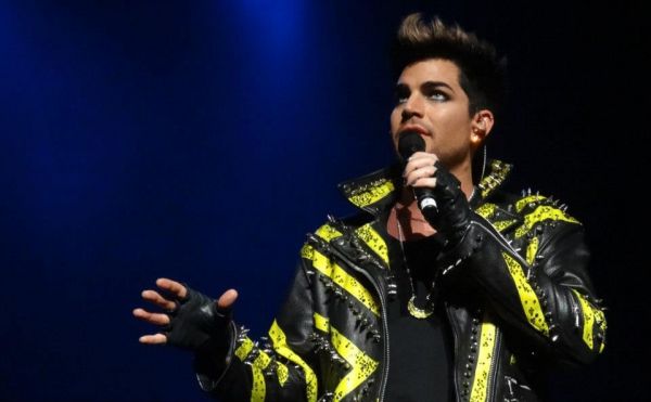 Créditos: Adam Lambert Fan Club
