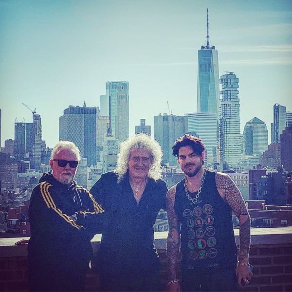 Créditos: Adam Lambert
