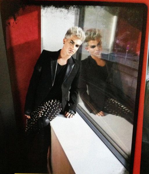 Créditos: @glam_alidol & @zhuxian
