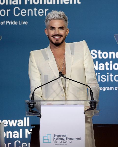 Créditos: Adam Lambert
