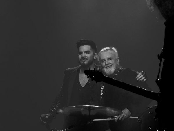 Créditos: @AdamLambertSwe
