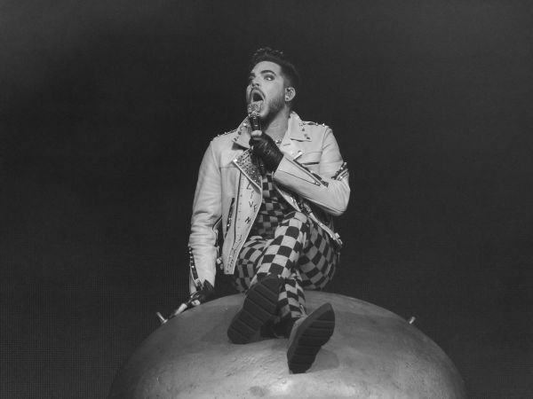 Créditos: @AdamLambertSwe
