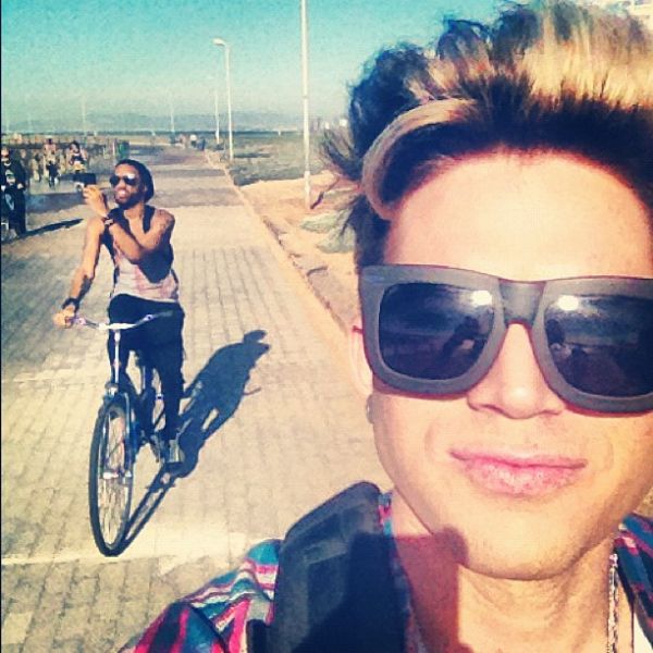 Créditos: Adam Lambert TV
