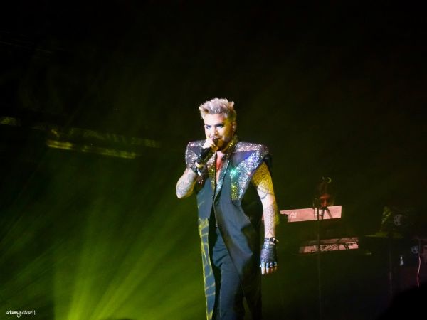 Créditos: @AdamsGlitter91
