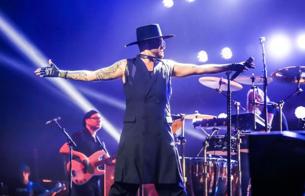 Créditos: @adamlambert_pic
