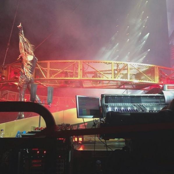 Show Queen + Adam Lambert, Calgary (Canadá) - 26/06
Créditos: officialqueenmusic
