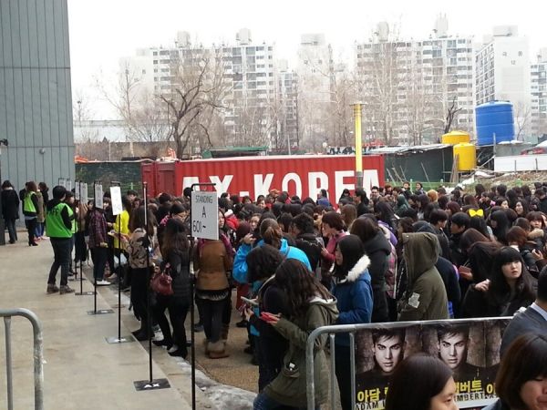 Créditos: @SonyMusicKr_POP

