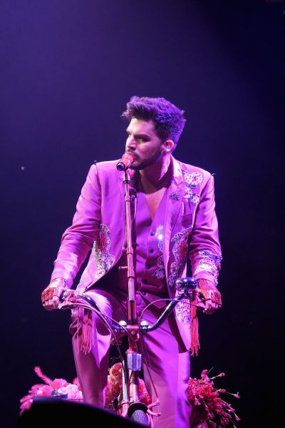 Créditos: @AdamLambertSwe
