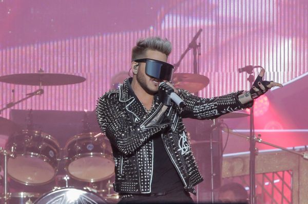 Créditos: @adamlambert_pic  
