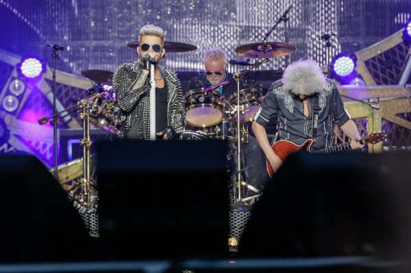 Créditos: @adamlambert_pic  
