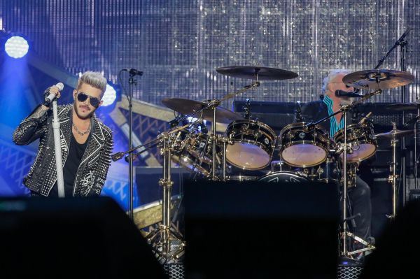 Créditos: @adamlambert_pic  
