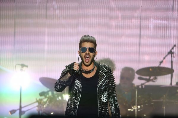 Créditos: @adamlambert_pic  
