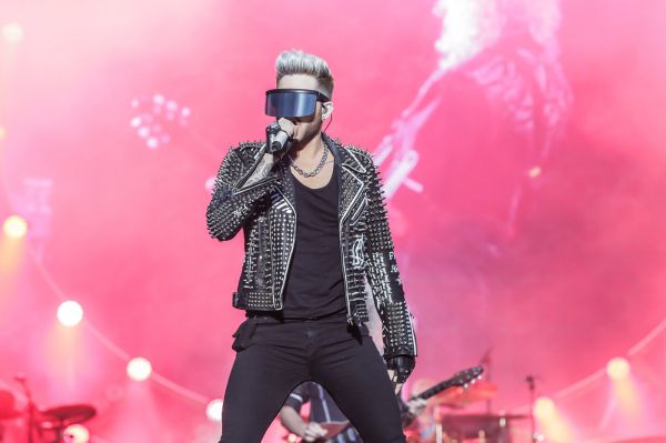 Créditos: @adamlambert_pic  
