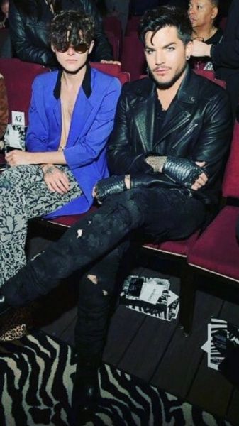 Créditos: Adam Lambert
