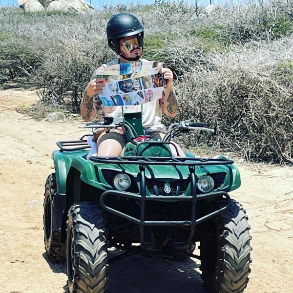 Créditos: Adam Lambert
