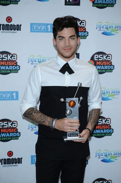 Créditos: @adamlambert_pic

