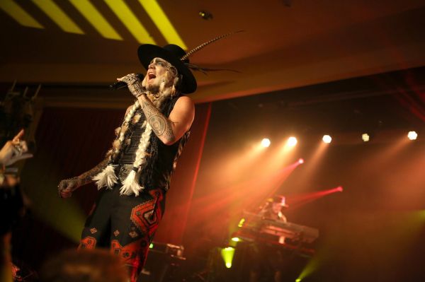 Créditos: @adamlambert_pic
