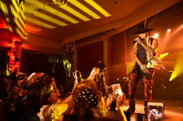Créditos: @adamlambert_pic
