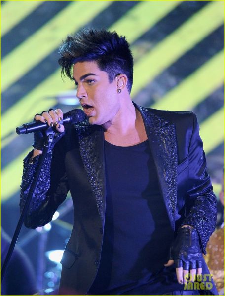 adam-lambert-logo-newnownext-awards-19.jpg