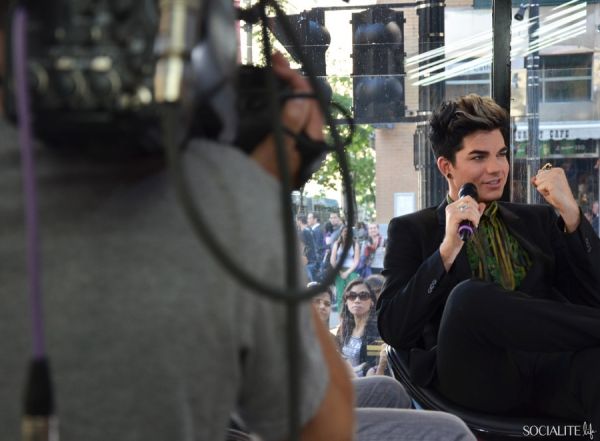 adam-lambert-musique-05312012-07-900x662.jpg