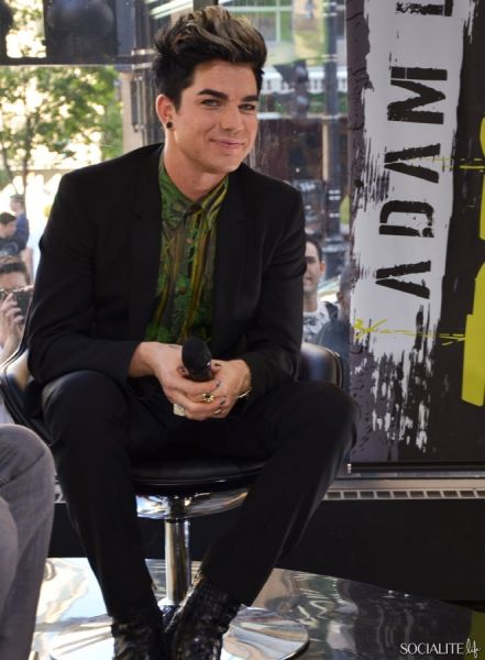 adam-lambert-musique-05312012-08-662x900.jpg