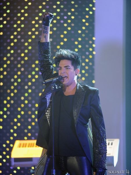 adam-lambert-newnownext-04052012-12-675x900.jpg
