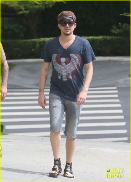 adam-lambert-steps-out-with-ex-sauli-koskinen-after-cory-monteith-condolence-11.jpg