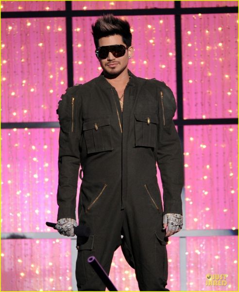 adam-lambert-vh1-divas-performances-watch-now-09.jpg
