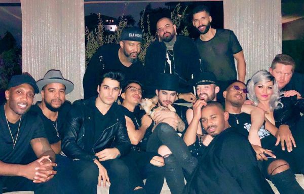 Créditos: Adam Lambert
