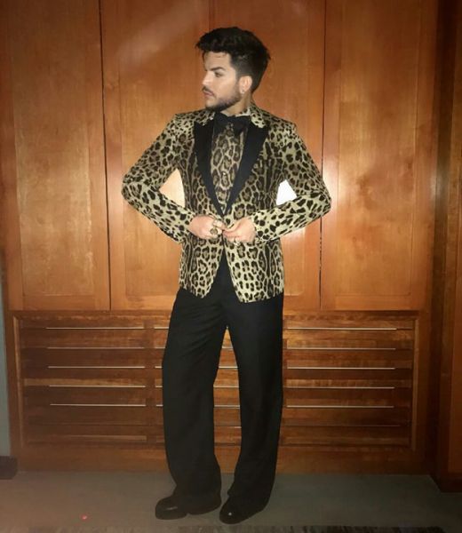 Créditos: Adam Lambert
