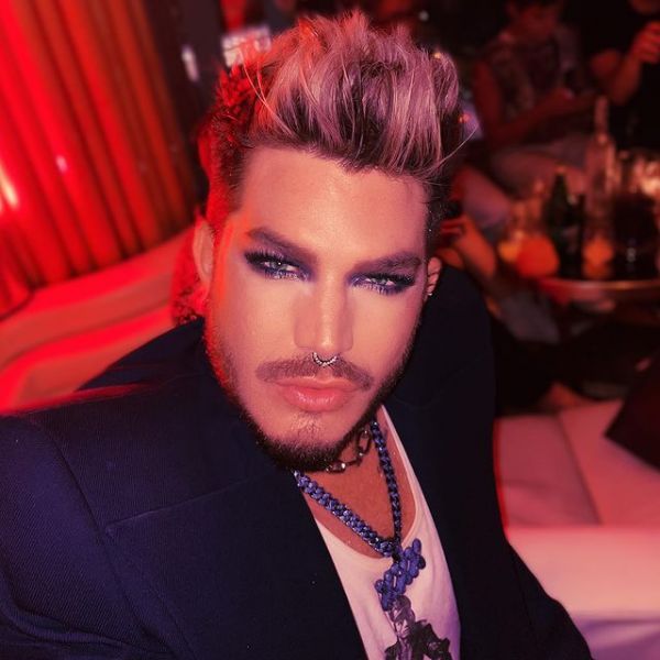 Créditos: Adam Lambert
