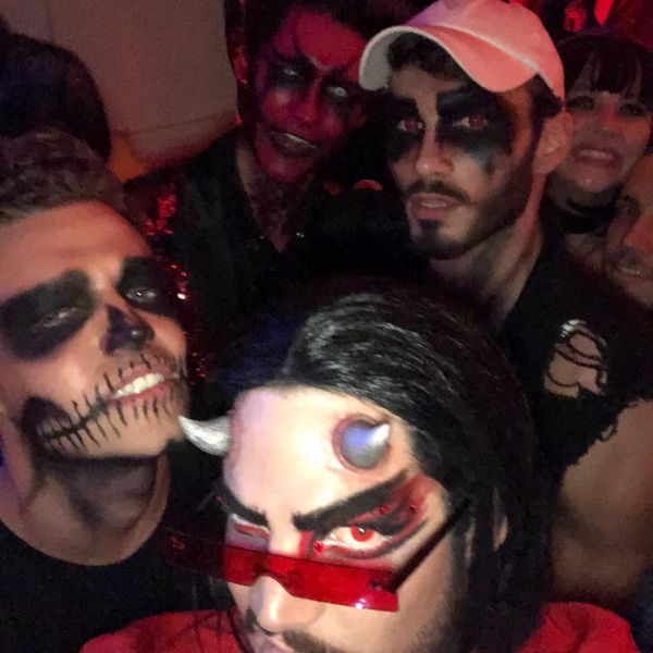 Créditos: Adam Lambert
