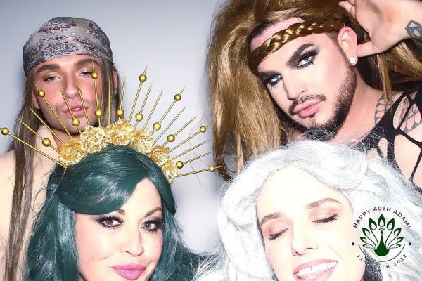 Créditos: Adam Lambert

