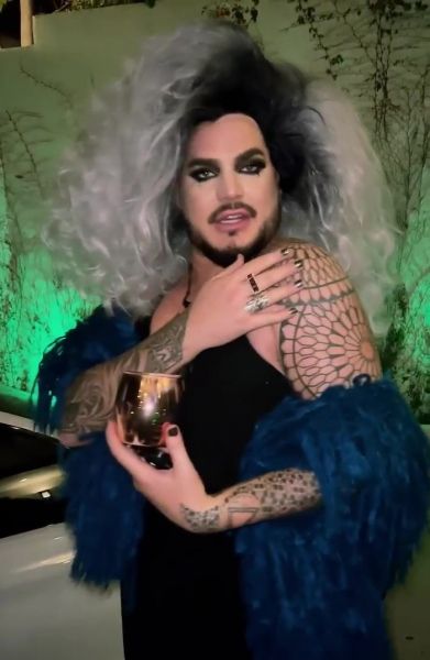 Créditos: Adam Lambert
