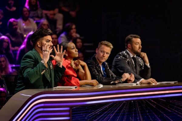 Créditos: Adam Lambert
