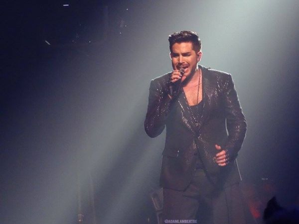 Créditos: @adamlambertbelgium
