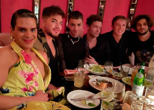 Créditos: Adam Lambert

