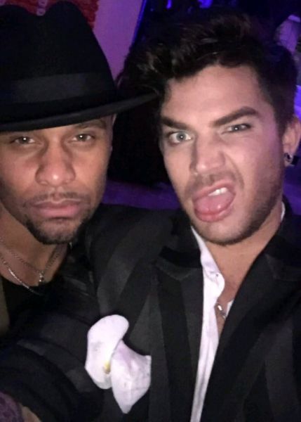 Créditos: Adam Lambert

