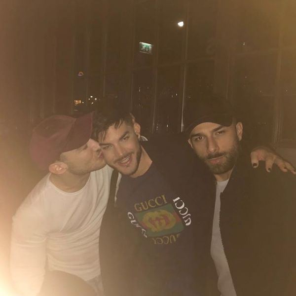 Créditos: Adam Lambert
