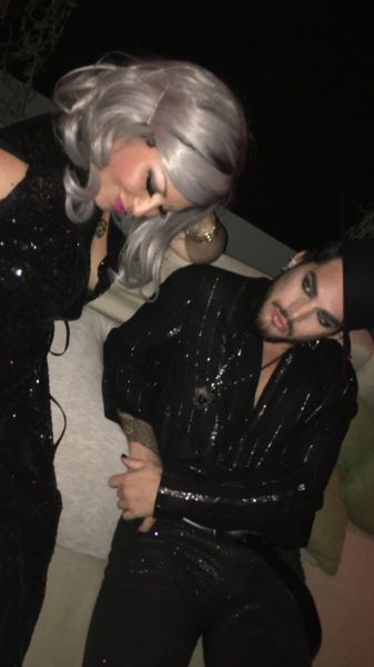 Créditos: Adam Lambert
