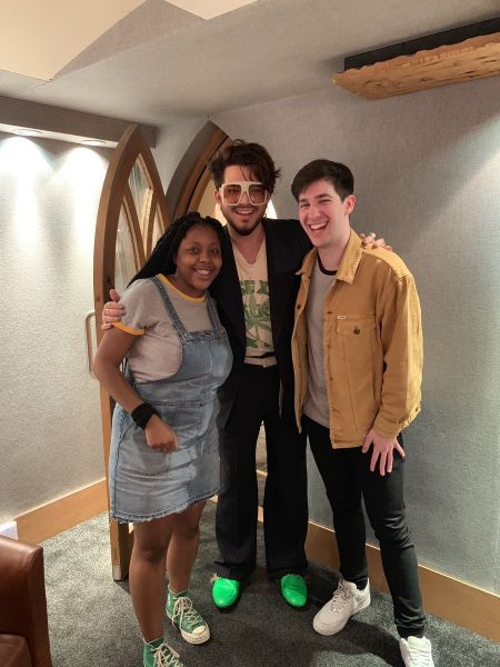 Créditos: Adam Lambert
