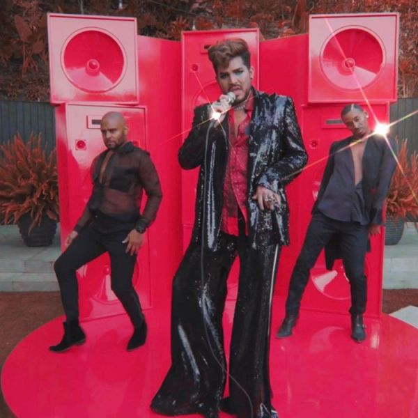 Créditos: Adam Lambert
