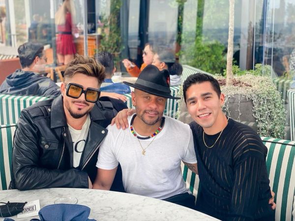 Créditos: Adam Lambert
