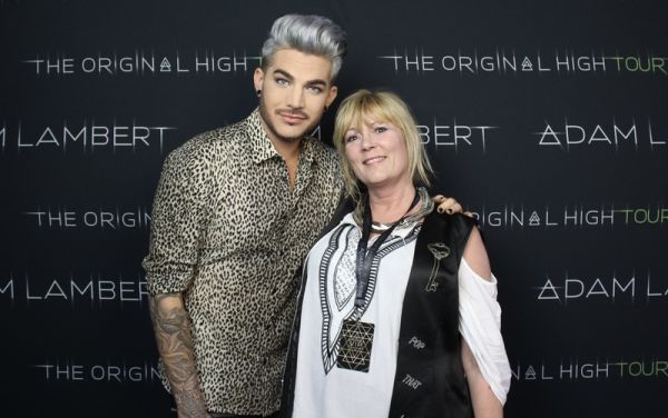 Créditos: Adam Lambert Fans
