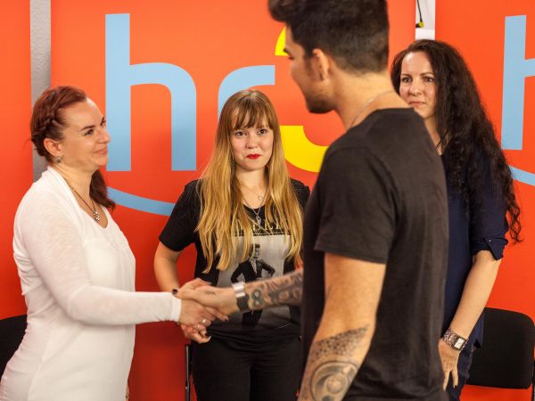 Créditos: Adam Lambert Nation
