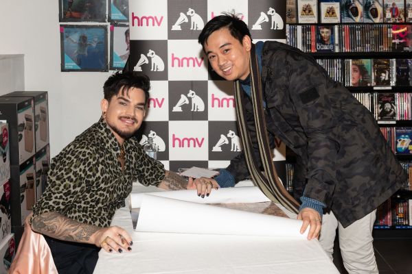Créditos: James McCauley & Nick Allan (HMV)
