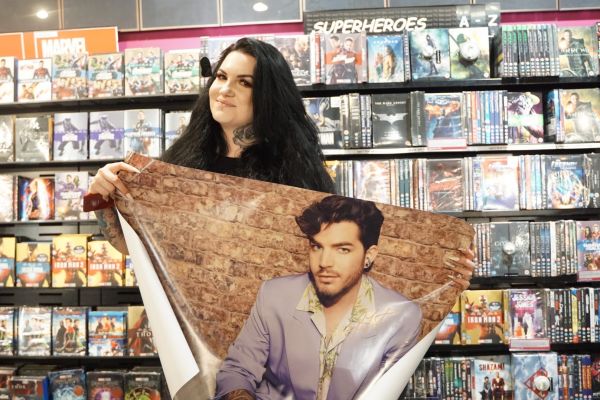 Créditos: James McCauley & Nick Allan (HMV)
