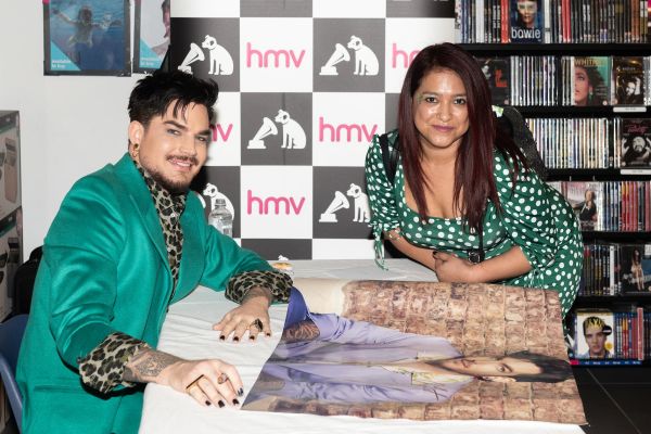 Créditos: James McCauley & Nick Allan (HMV)
