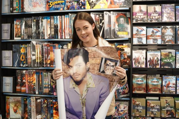 Créditos: James McCauley & Nick Allan (HMV)
